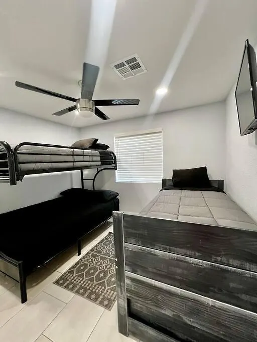 Affordable Modern Home Near Airport! Private Az Phoenix Holiday home